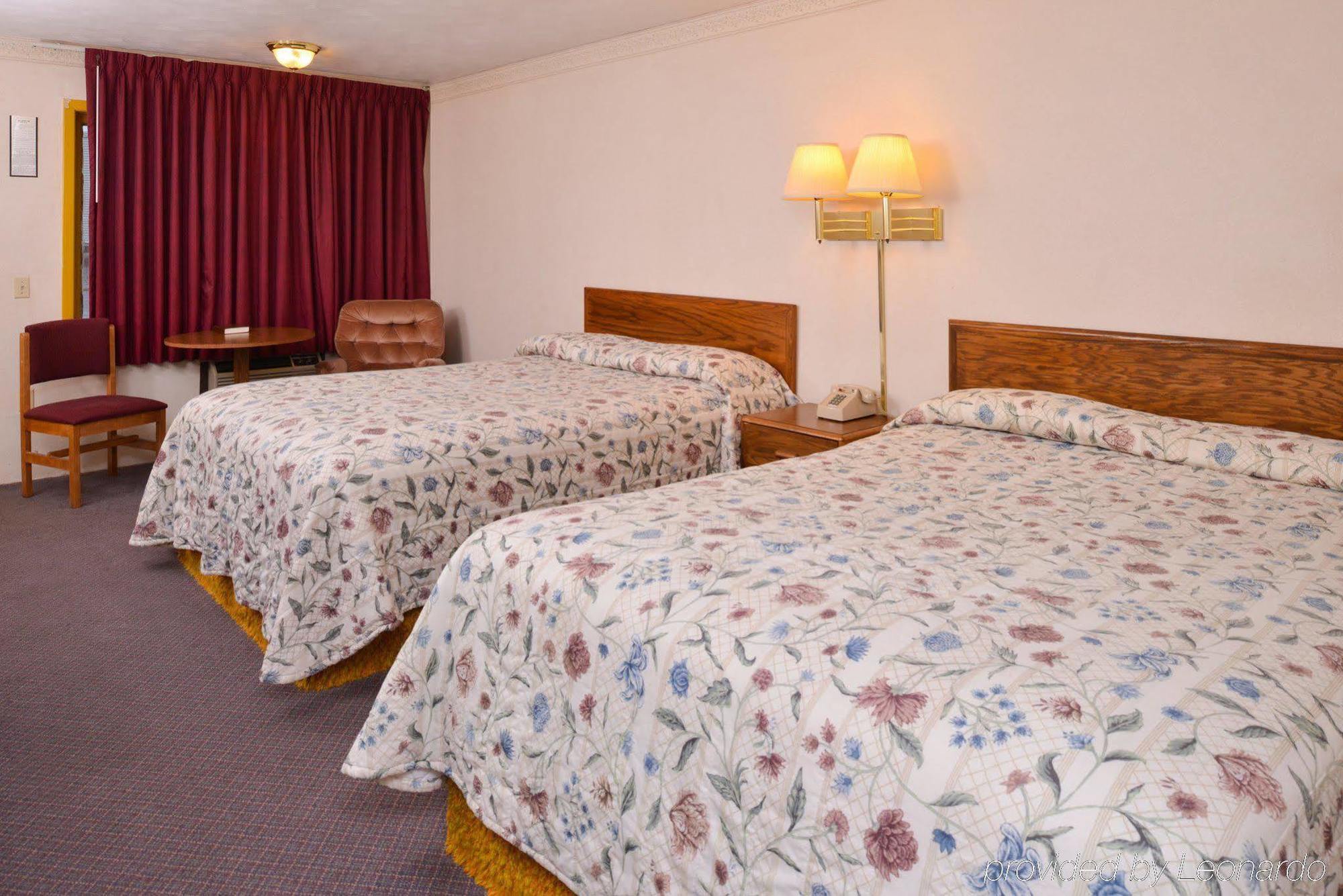 Red Carpet Inn North East Zewnętrze zdjęcie